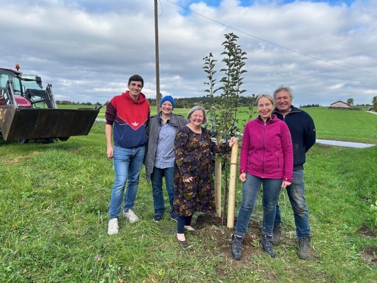 #BaumpflanzChallenge2025: Baum gepflanzt, Zukunft gewachsen!